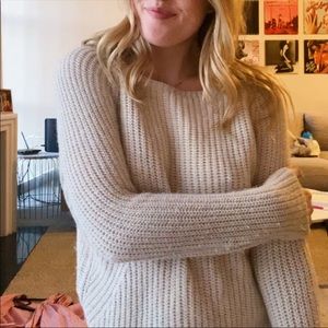 Brandy Melville 🖤 Cozy Sweater